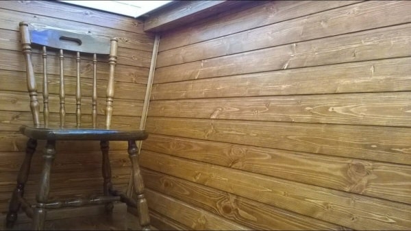 браширование вагонки на балконе.jpg браширование вагонки на балконе.jpg
