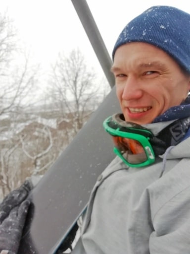 Поднимаемся на подъемниках