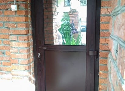 Дизайнерские входные двери ПВХ с многозапорным замком